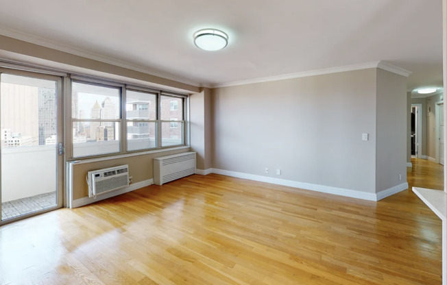 2 beds, 2 baths, $8,395, Unit 31K