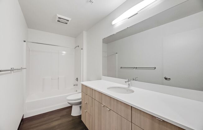 1 bed, 1 bath, 657 sqft, $2,200, Unit 206