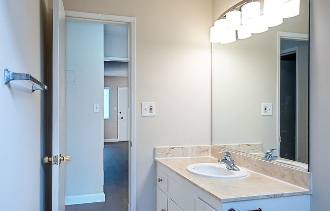 2 beds, 2 baths, 964 sqft, $2,495, Unit 160-02