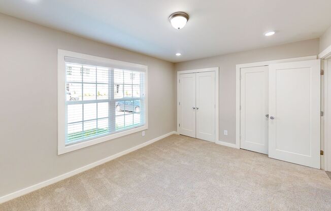 2 beds, 1 bath, 1,147 sqft, $1,400, Unit 10G