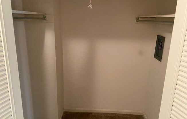 2 beds, 1 bath, 900 sqft, $1,525, Unit 128