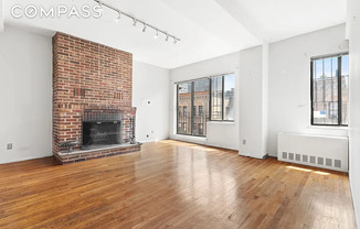 221 E 82 ST