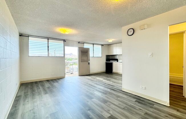 2 beds, 1 bath, $1,700