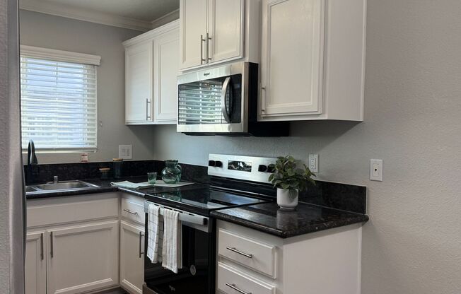 2 beds, 1 bath, 850 sqft, $2,670, Unit 861A