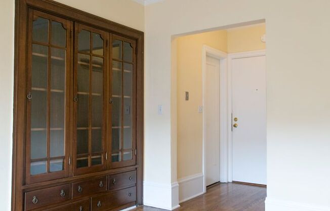 Studio, 1 bath, 500 sqft, $1,695, Unit 405