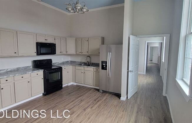 2102 N. Claiborne Ave. Apt B