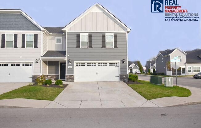 Gorgeous luxury 3BD/2.5BA M'boro townhome with attached garage!