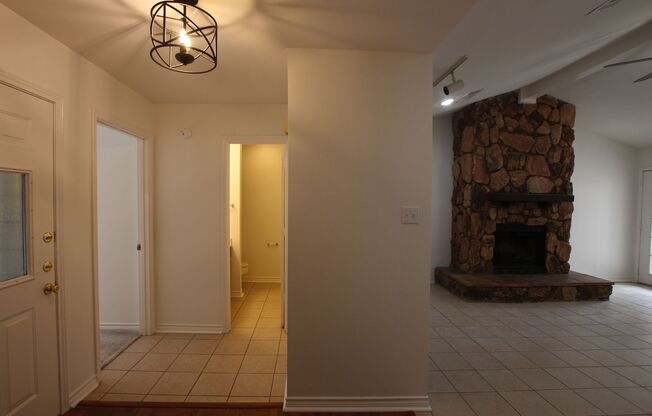 Available Now! 2 Bedroom 2 BathTownhome!