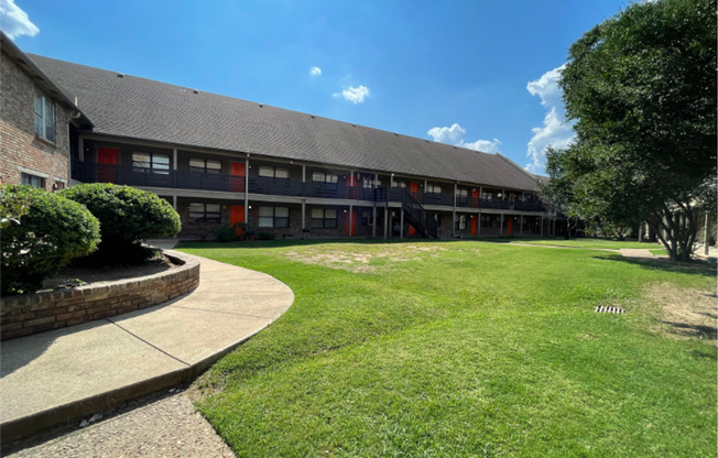 Avery Park & Square Apartments