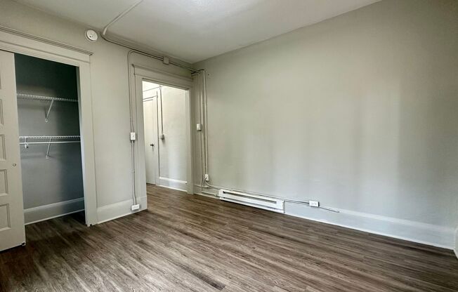 1 bed, 1 bath, 355 sqft, $1,425, Unit 201