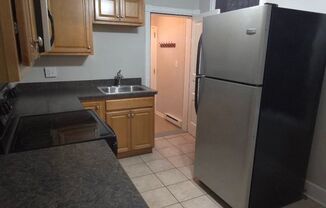 3 beds, 1.5 baths, $1,650, Unit Little Italy