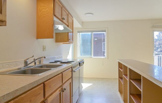 1 bed, 1 bath, $1,150, Unit 7