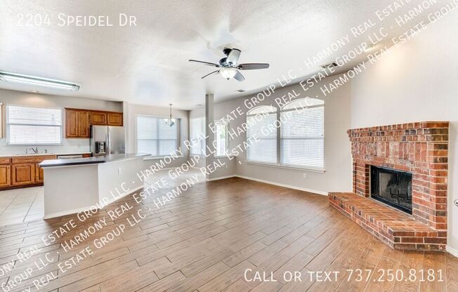 2204 SPEIDEL DR