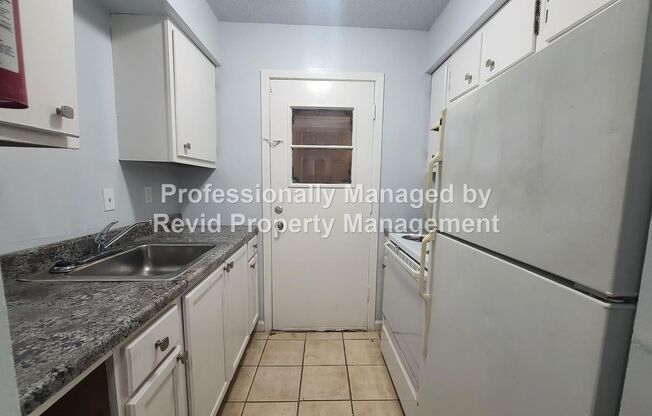 1 bed, 1 bath, $850, Unit 4651# 1