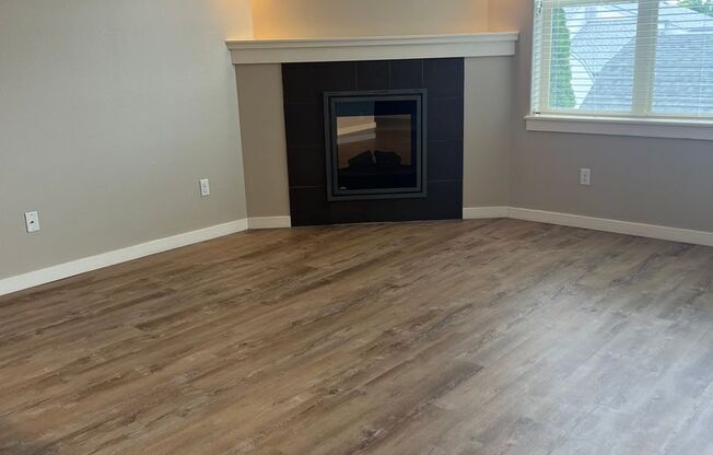 2 beds, 1 bath, 1,191 sqft, $1,915, Unit P204