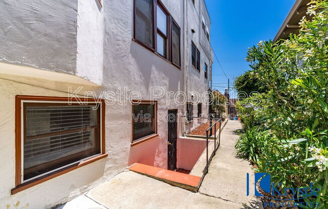 619 VIRGINIA ST