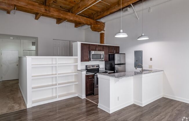 1 bed, 1 bath, 600 sqft, $1,549, Unit 319