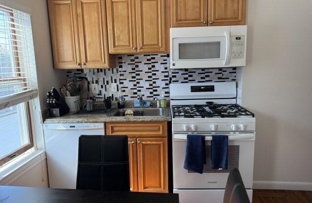 1 bed, 1 bath, 800 sqft, $2,000, Unit 3