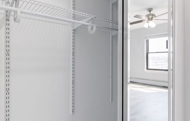 1 bed, 1 bath, 654 sqft, $2,300, Unit 702