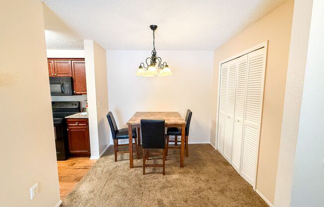 2 beds, 2 baths, $1,400, Unit Unit 924