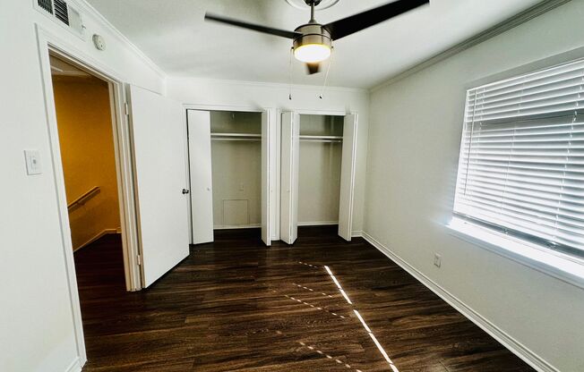 2 beds, 1.5 baths, 957 sqft, $1,675, Unit 112
