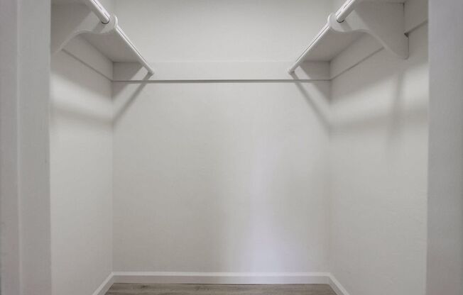 1 bed, 1 bath, $3,300, Unit 15