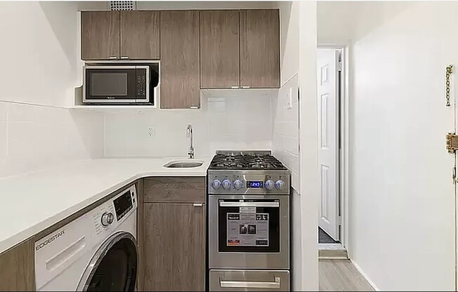 Studio, 1 bath, $3,027, Unit 3A