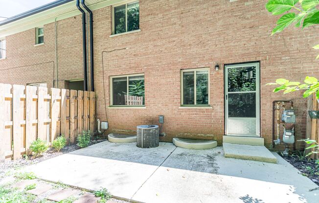 3 beds, 2.5 baths, 1,450 sqft, $2,350, Unit 8218-B (TH)