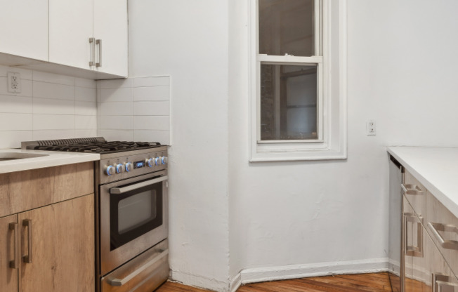 Studio, 1 bath, 450 sqft, $2,995, Unit 2D