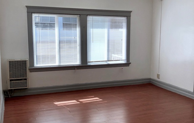 Studio, 1 bath, $1,390, Unit 400