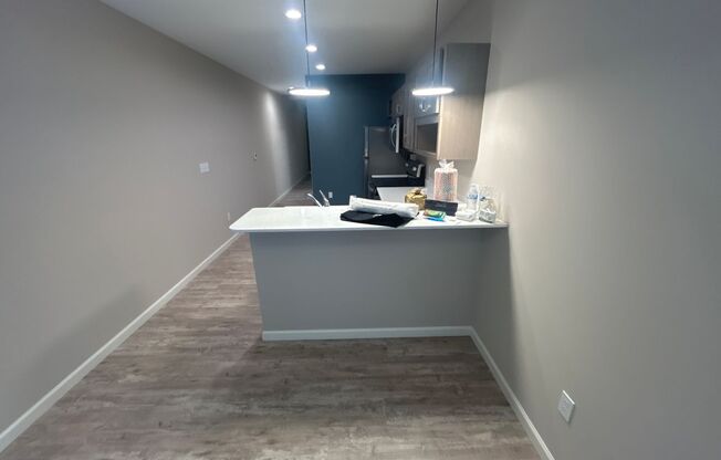 Studio, 1 bath, 500 sqft, $995, Unit 29