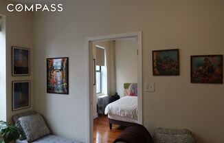 2 beds, 1 bath, $3,200, Unit 4