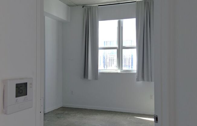 2 beds, 2 baths, $3,300, Unit UNIT: 2013
