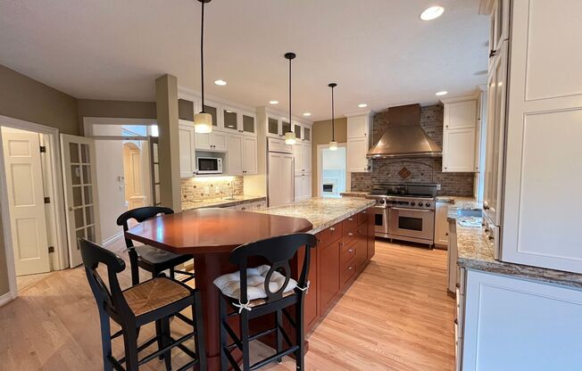 Paradise 4 Bed + 4 Bath Built on Two Lots in Bethany Neighborhood! HUGE Private Backyard, Ample Storage and Stunning Kitchen!!
