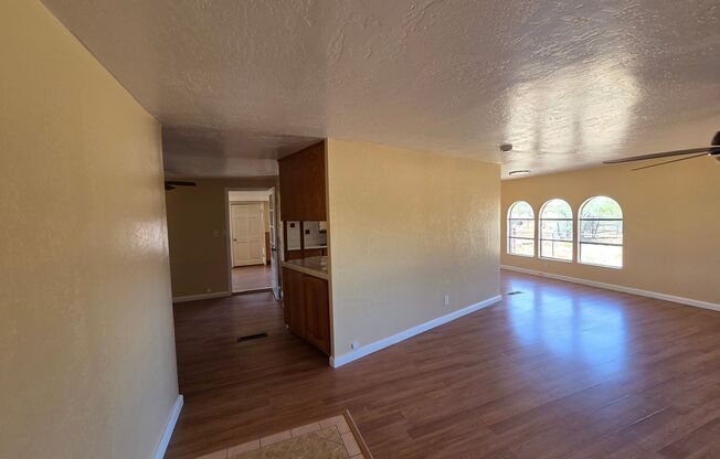 Queen Creek 3 bed / 2 bath on just under 5 Acres! No HOA!