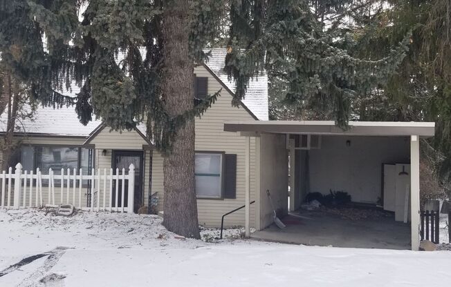 1185 NE Lake St.