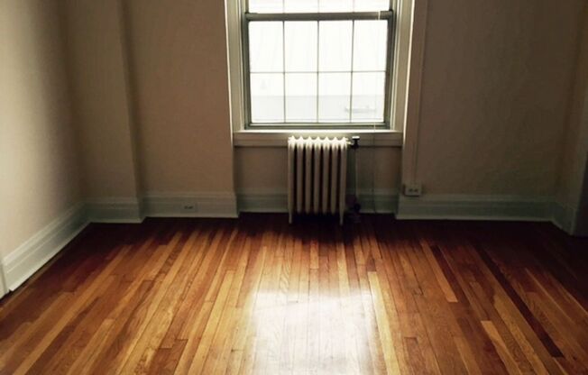 1 bed, 1 bath, 900 sqft, $1,400, Unit 514