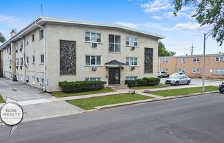 Melrose Park Apts Heat & Parking Included! Quiet Building!