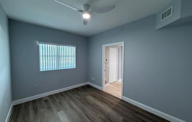 3 beds, 3 baths, $3,975, Unit # 1603