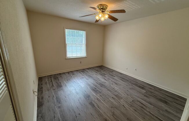 2 beds, 1 bath, 1,100 sqft, $1,375, Unit 408-3