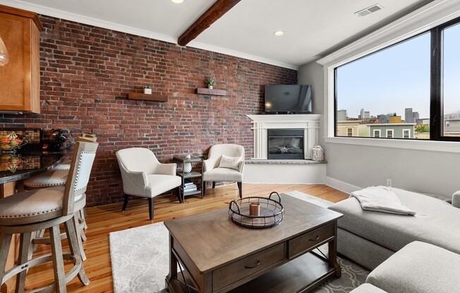 410 E 3 ST