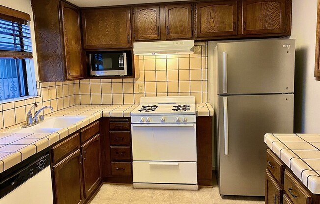 1 bed, 1 bath, 590 sqft, $1,900, Unit 107