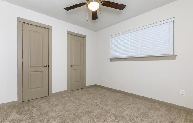 2 beds, 1 bath, 850 sqft, $1,106