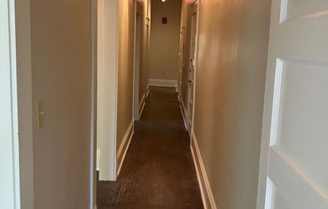 703 W Jefferson St, Apt 4
