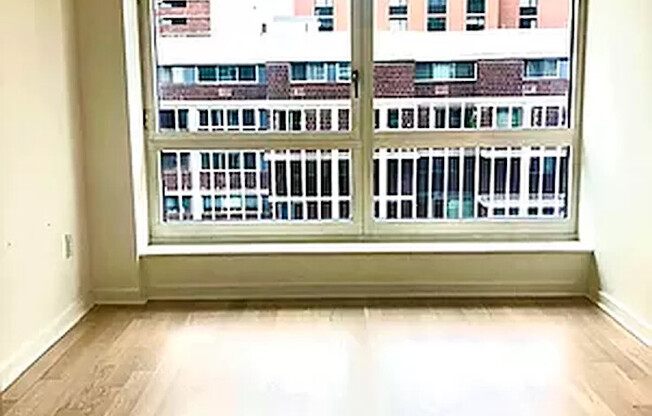 1 bed, 1 bath, 638 sqft, $4,995, Unit 15F
