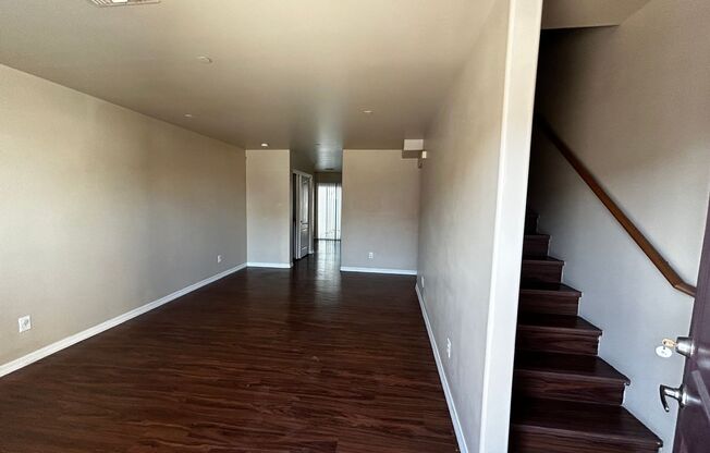2 beds, 1.5 baths, 1,047 sqft, $1,395, Unit Unit 22