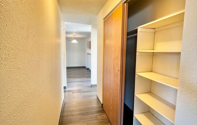 3 beds, 2 baths, 1,050 sqft, $1,950, Unit J-066