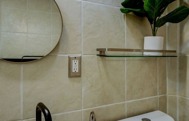 1 bed, 1 bath, $2,300, Unit # 210