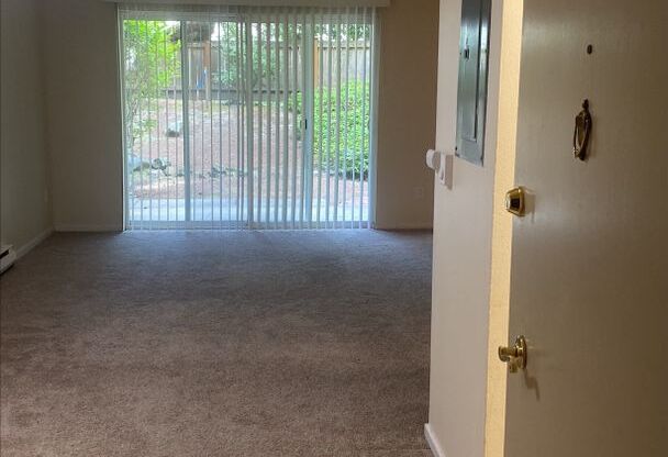 1 bed, 1 bath, 535 sqft, $1,295, Unit 104