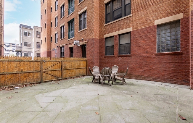 5 beds, 2 baths, 1,430 sqft, $9,499, Unit 4